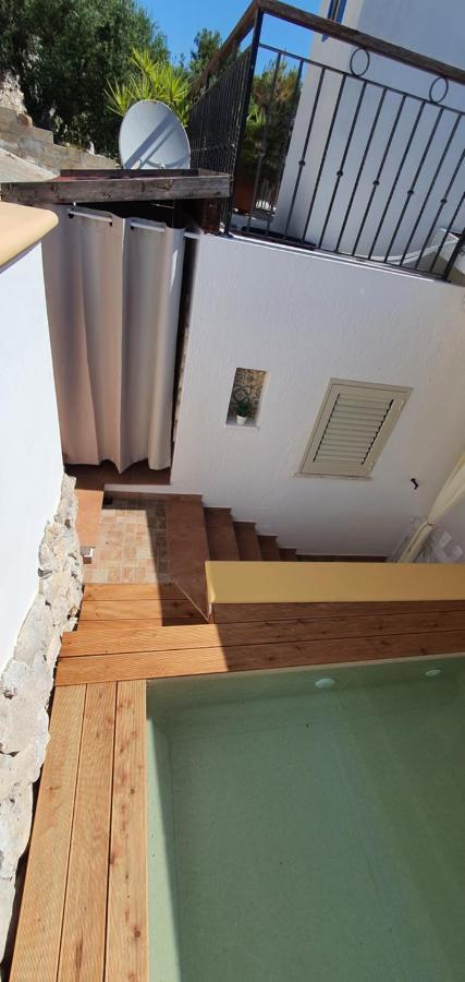 Casa Vacanze "Il Carrubo" Gagliano del Capo Eksteriør billede