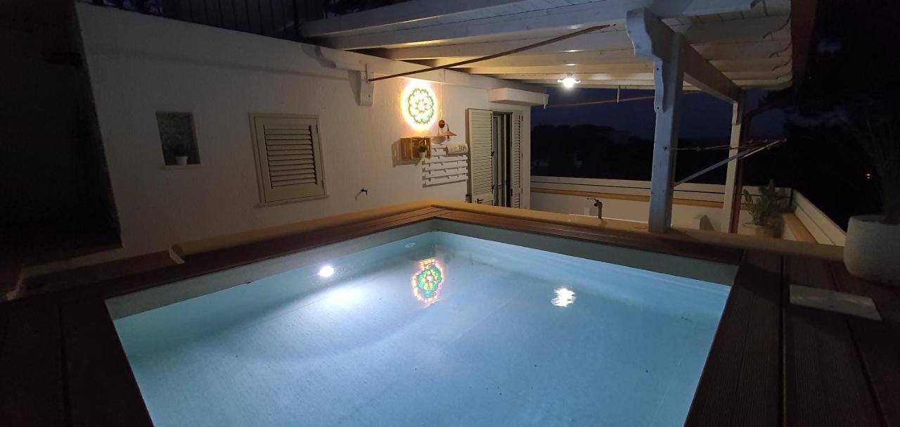 Casa Vacanze "Il Carrubo" Gagliano del Capo Eksteriør billede