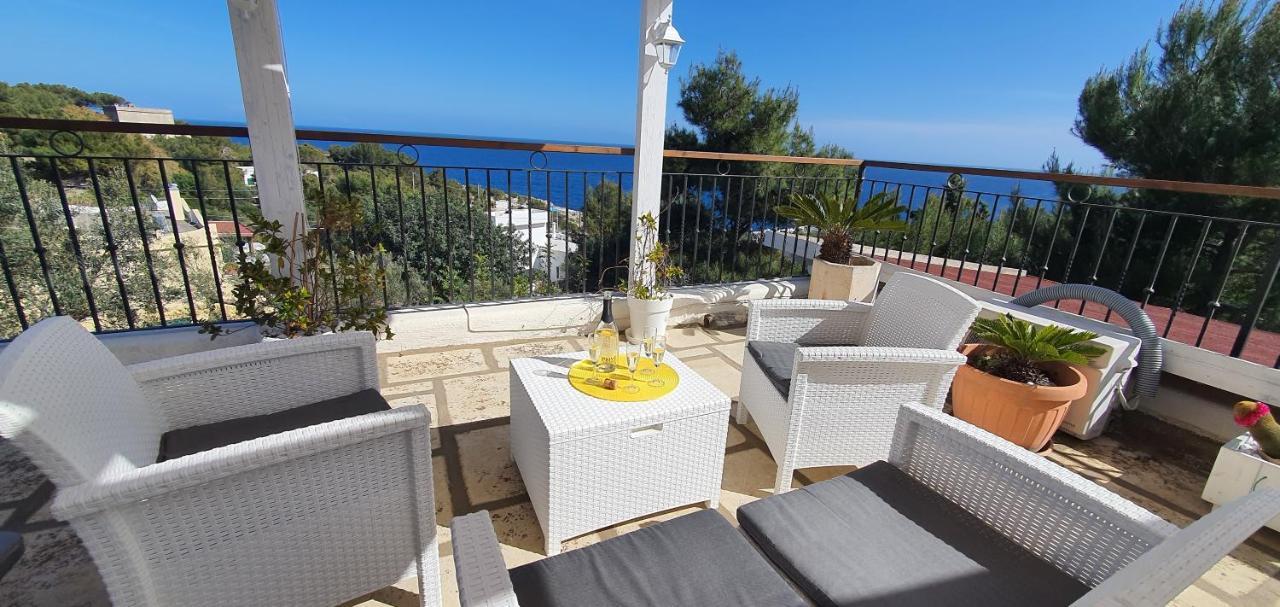 Casa Vacanze "Il Carrubo" Gagliano del Capo Eksteriør billede