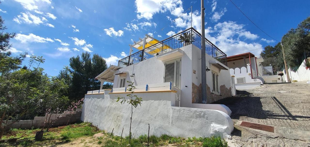 Casa Vacanze "Il Carrubo" Gagliano del Capo Eksteriør billede