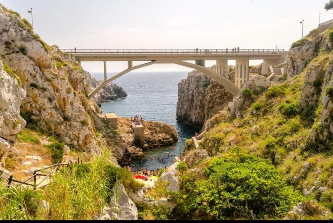 Casa Vacanze "Il Carrubo" Gagliano del Capo Eksteriør billede